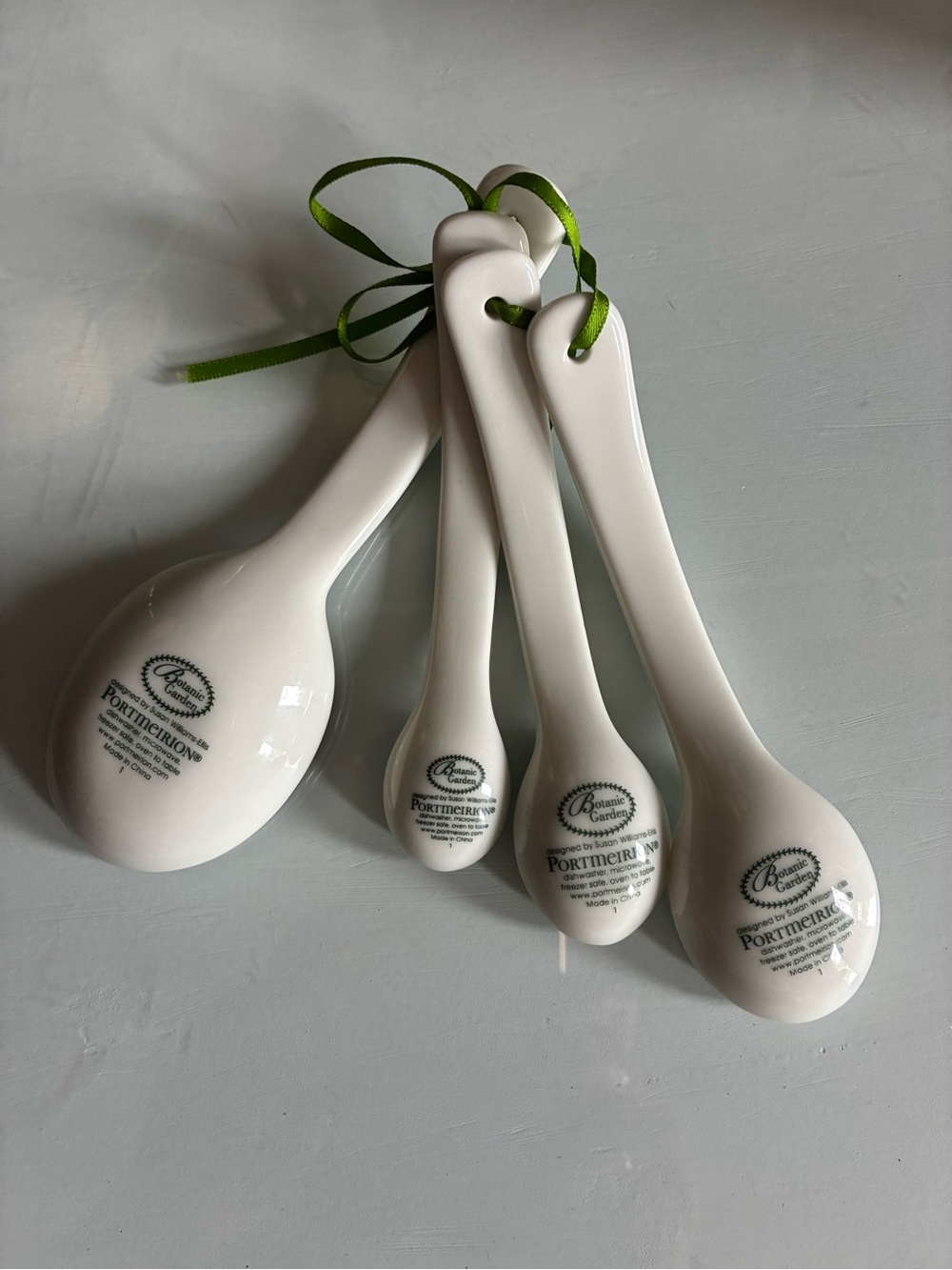 Botanical Floral Ceramic Measuring Spoon Set - White with Green Leaf Accents - Picture 7 of 9